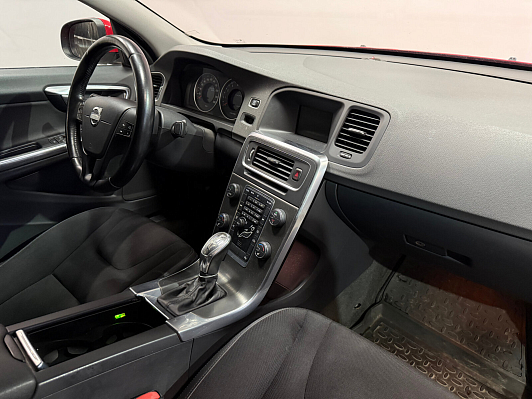 Volvo S60 Momentum, 2012 года, пробег 134000 км