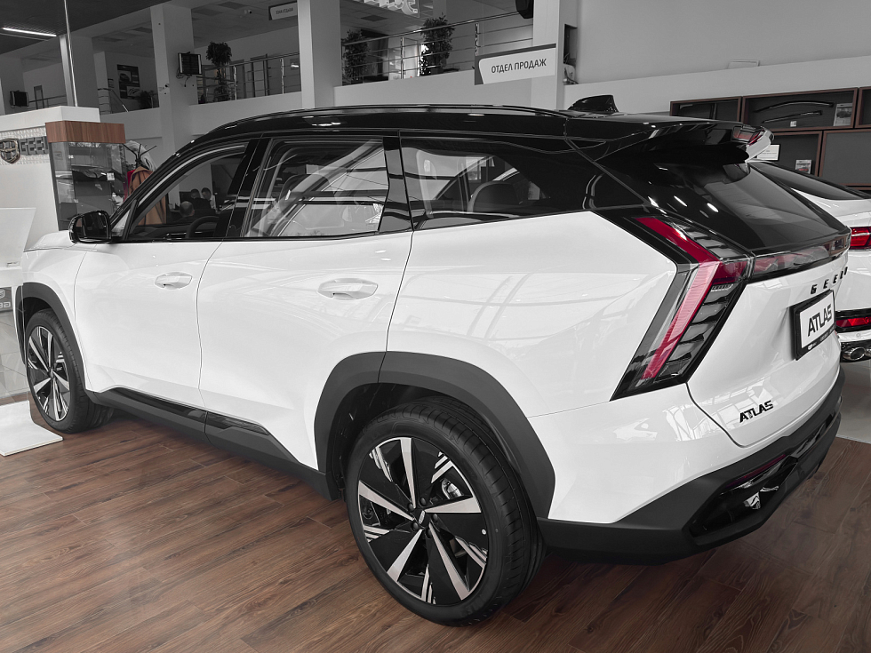 Geely Atlas Flagship, белый