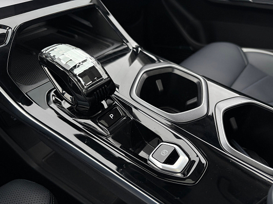 Geely Atlas Спорт, 2024 года, пробег 19000 км