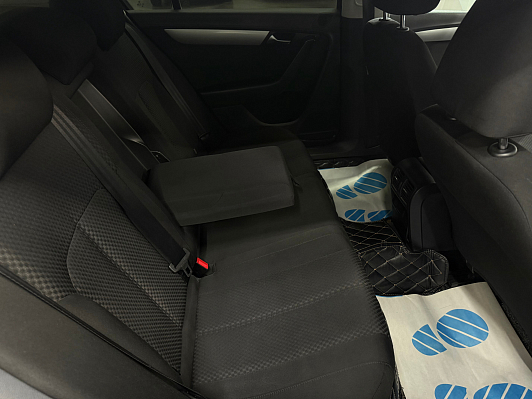 Volkswagen Passat Trendline, 2012 года, пробег 224259 км