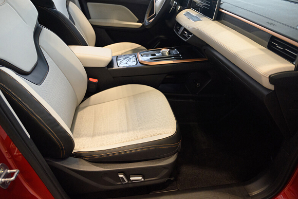 Haval Jolion Elite, красный
