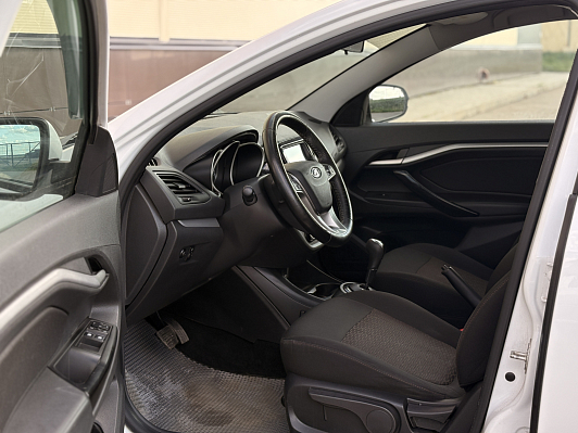 Lada (ВАЗ) Vesta Luxe Multimedia (2018-2019), 2017 года, пробег 174427 км