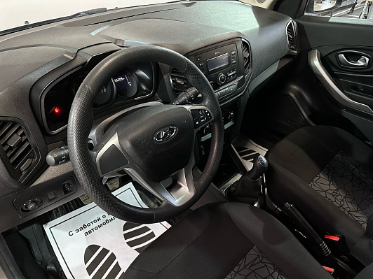 Lada (ВАЗ) XRAY Comfort, 2019 года, пробег 65000 км
