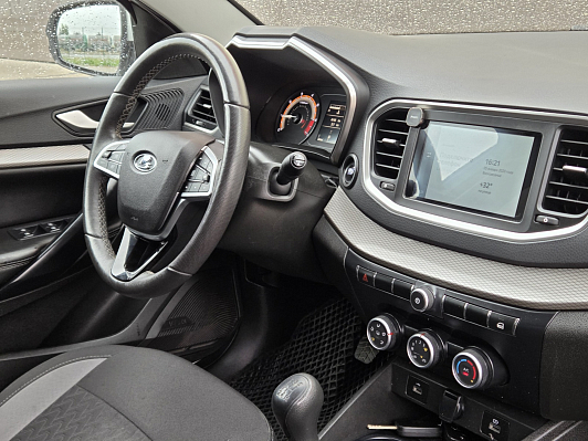 Lada (ВАЗ) Vesta, 2023 года, пробег 40130 км
