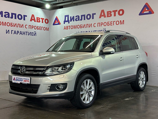 Volkswagen Tiguan Adventure, 2013 года, пробег 129000 км