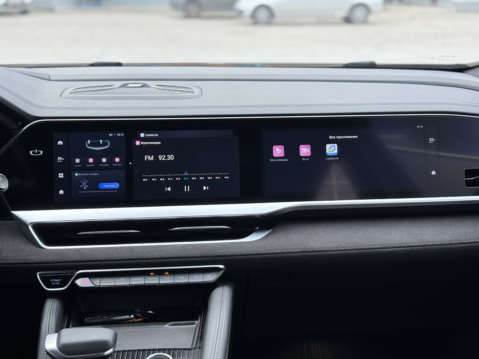 Geely Monjaro Flagship, белый