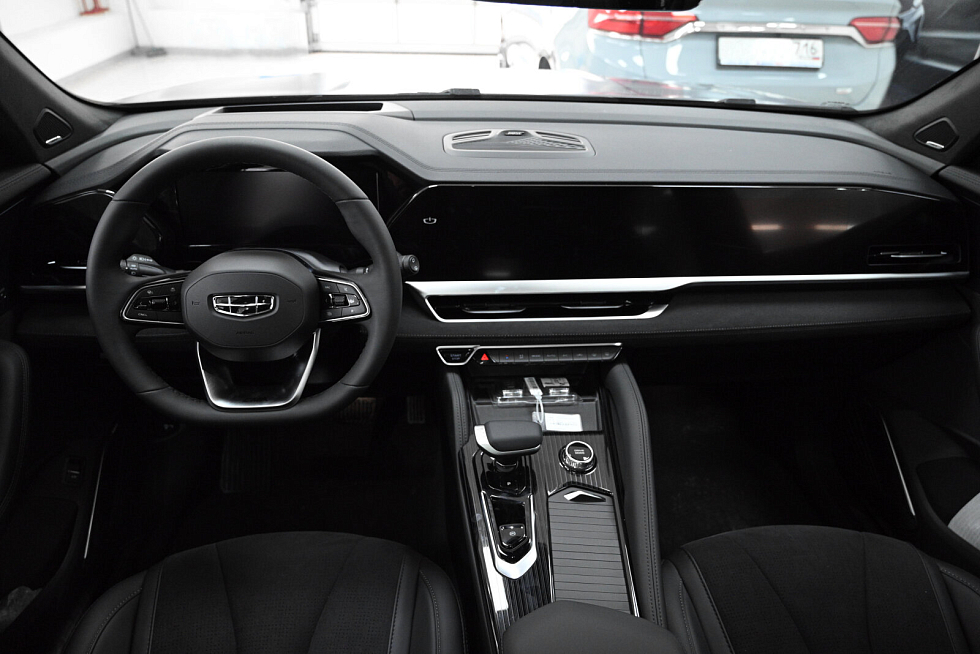 Geely Monjaro Люкс (2023-2025), серый