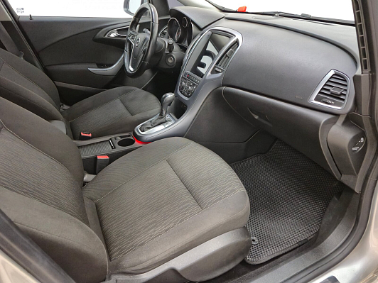 Opel Astra Cosmo, 2013 года, пробег 216093 км