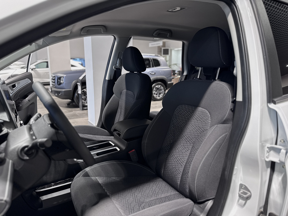 Haval M6 Base, белый
