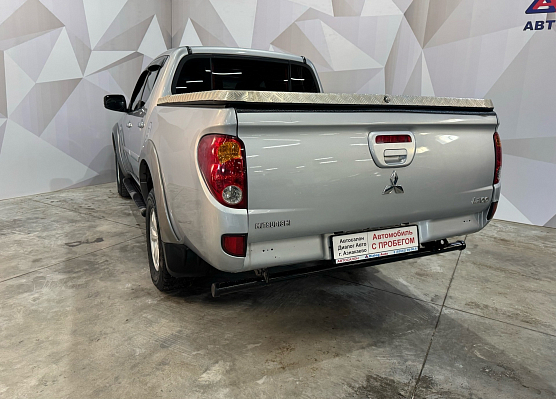 Mitsubishi L200, 2014 года, пробег 269000 км