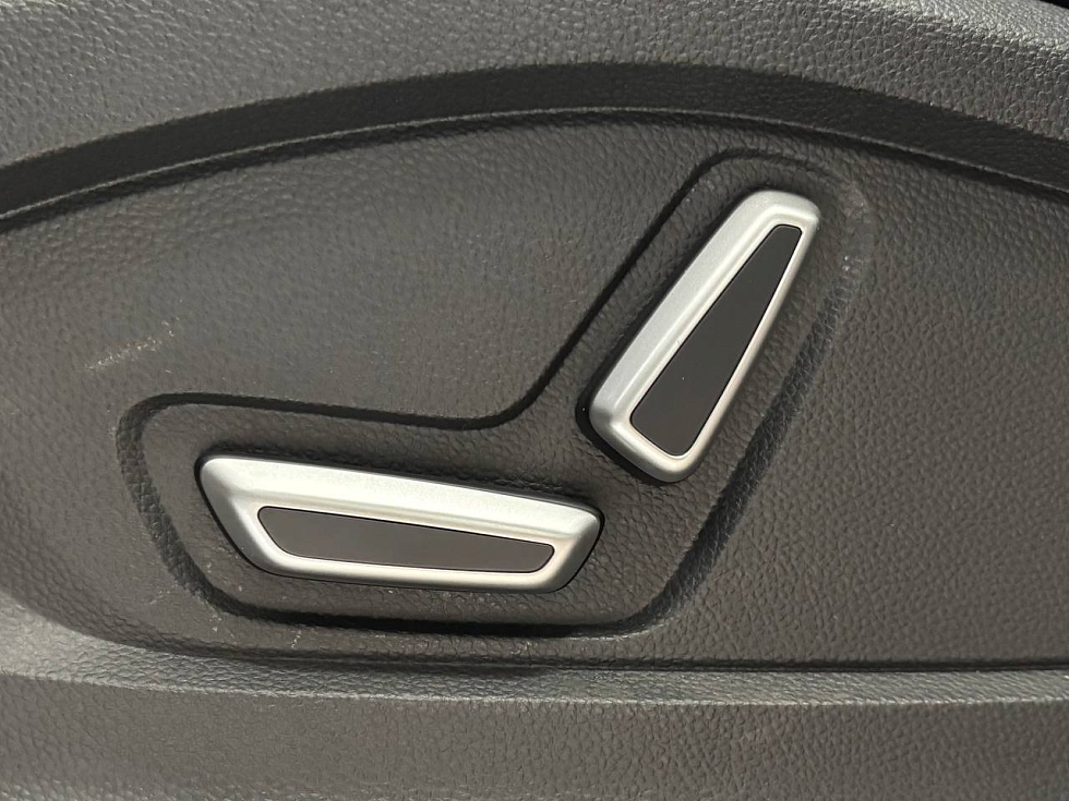 Geely Okavango Luxury, синий