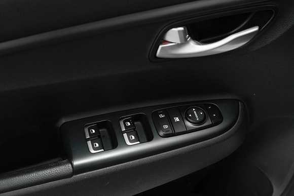 Kia Rio Comfort, 2018 года, пробег 65300 км