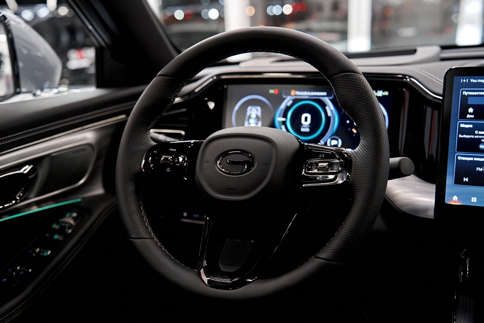 GAC GS8 GX Premium, серебряный