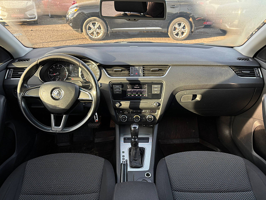 Skoda Octavia Ambition, 2015 года, пробег 231202 км