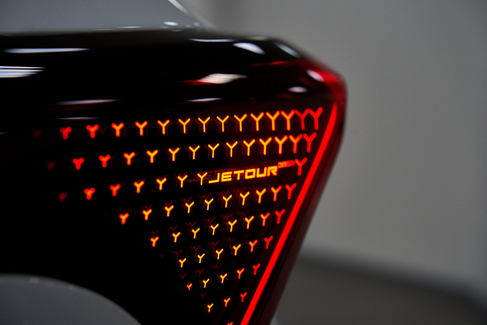 JETOUR X70 PLUS Люкс, черный