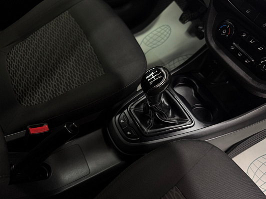 Lada (ВАЗ) Vesta Comfort Multimedia, 2018 года, пробег 142975 км