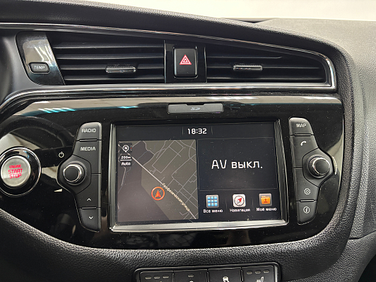 Kia Ceed Prestige, 2018 года, пробег 116811 км