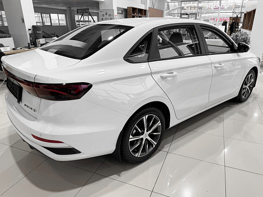 Geely Emgrand Comfort, белый