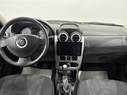 Renault Logan, 2011 года, пробег 181404 км