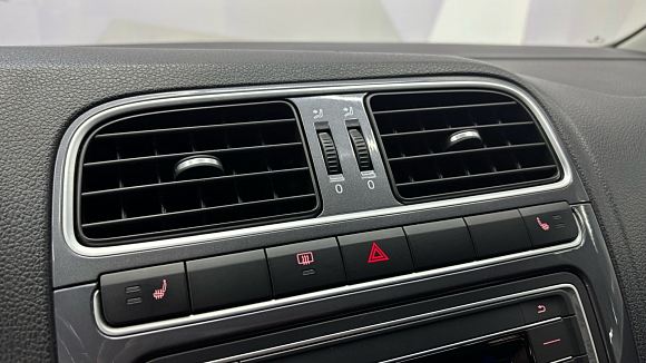 Volkswagen Polo SELECT, 2020 года, пробег 71000 км