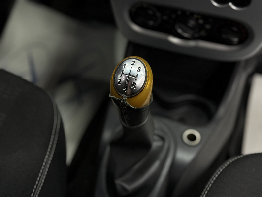 Renault Sandero, 2013 года, пробег 216847 км