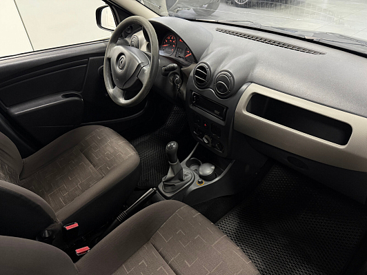 Renault Logan Authentique, 2011 года, пробег 179000 км