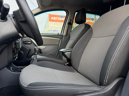 Renault Duster Expression, 2017 года, пробег 101103 км