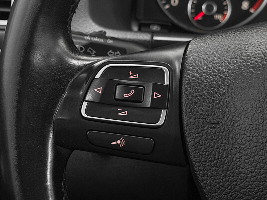 Volkswagen Touran Highline, 2011 года, пробег 191555 км