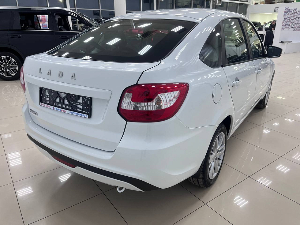 Lada (ВАЗ) Granta #CLUB'23, белый