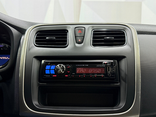 Renault Sandero Confort, 2014 года, пробег 142892 км