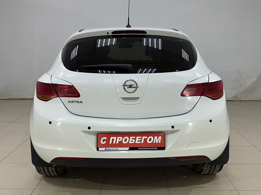 Opel Astra Essentia, 2011 года, пробег 155000 км