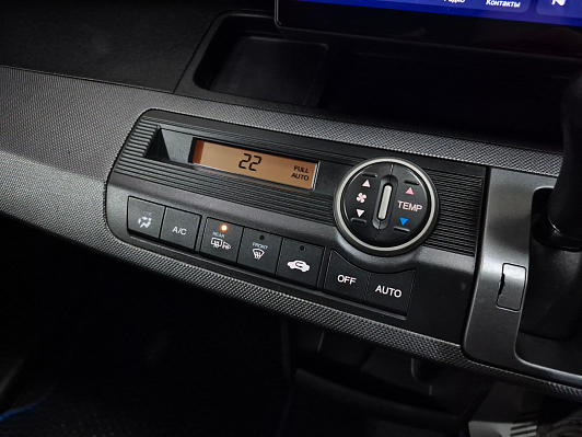 Honda Freed, 2009 года, пробег 220130 км