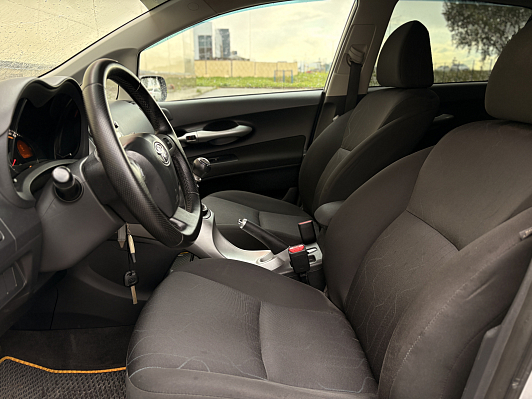 Toyota Auris, 2011 года, пробег 232507 км