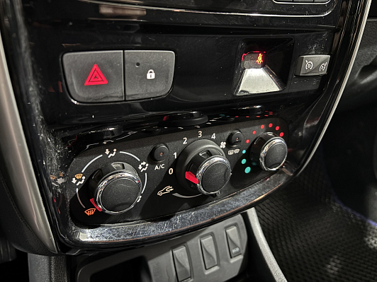 Nissan Terrano Elegance, 2017 года, пробег 104000 км