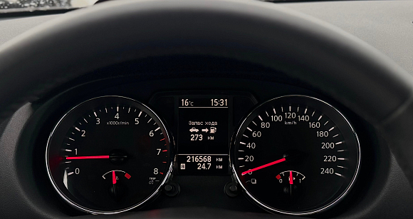 Nissan Qashqai SE, 2012 года, пробег 216570 км