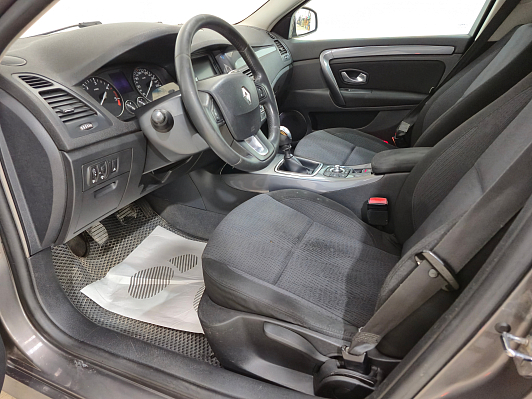 Renault Laguna, 2009 года, пробег 270739 км