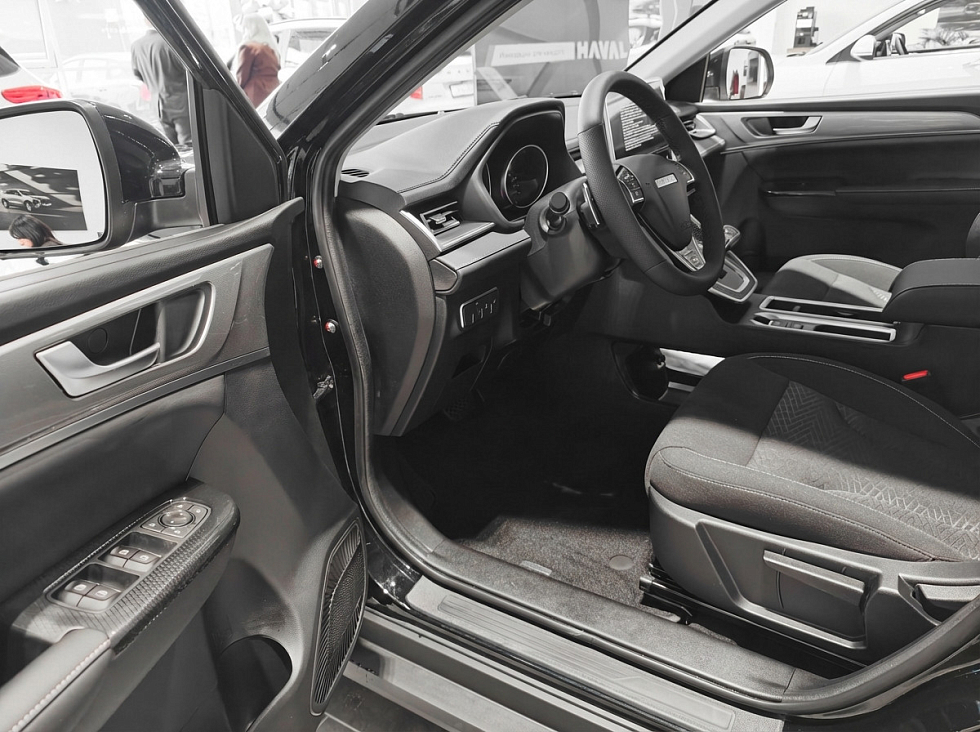 Haval M6 Оптимум, черный
