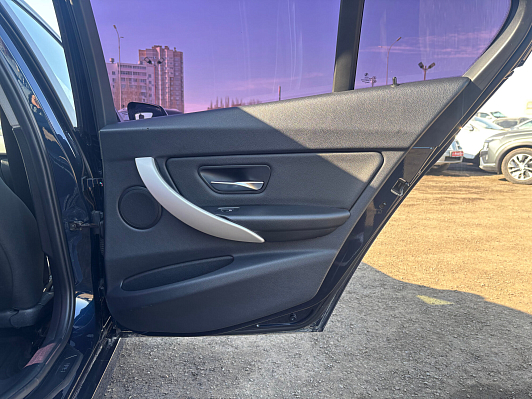 BMW 3 серии 320i SE, 2014 года, пробег 170000 км