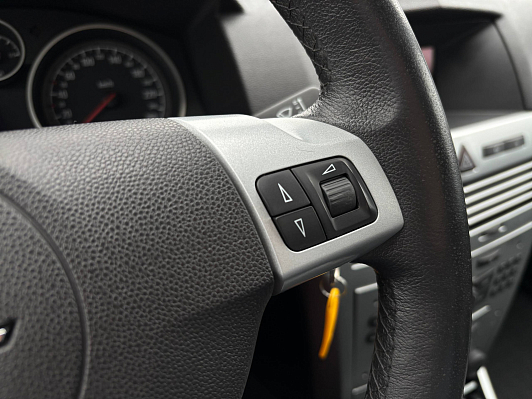 Opel Astra Enjoy, 2012 года, пробег 161680 км