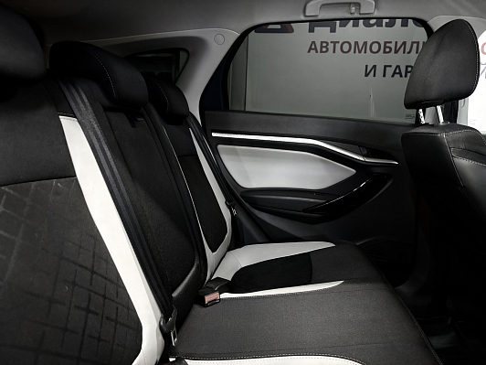 Lada (ВАЗ) Vesta Luxe Multimedia, 2020 года, пробег 91000 км