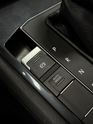 Volkswagen Tiguan Winter Edition, 2019 года, пробег 123369 км