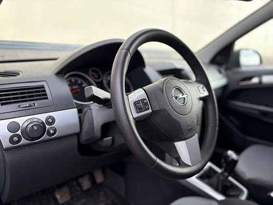 Opel Astra Cosmo, 2012 года, пробег 195672 км