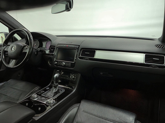 Volkswagen Touareg Wolfsburg Edition, 2017 года, пробег 229911 км