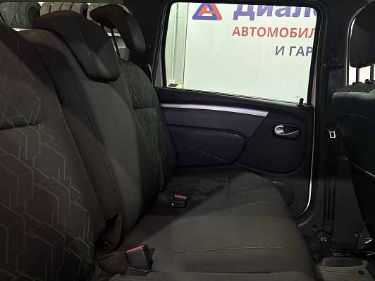 Lada (ВАЗ) Largus Luxe (5 мест), 2019 года, пробег 81000 км