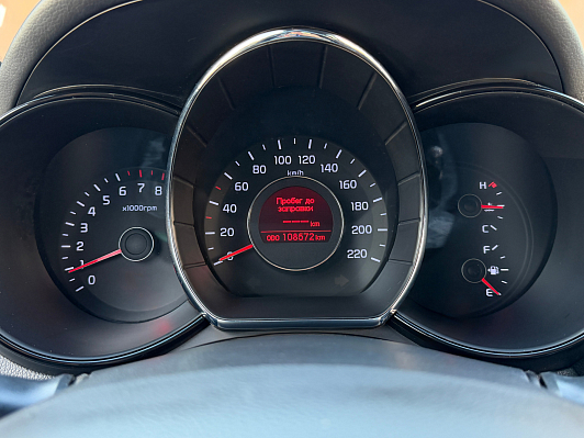 Kia Rio, 2012 года, пробег 108000 км