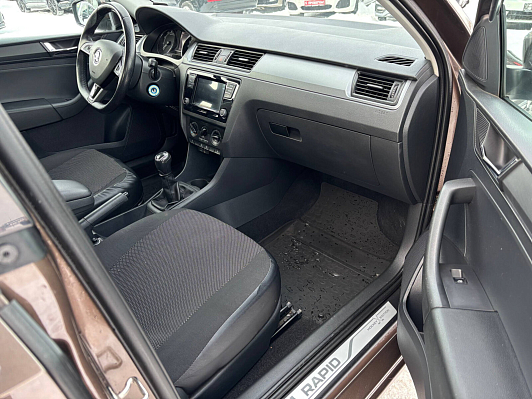 Skoda Rapid Hockey Edition Ambition, 2017 года, пробег 97000 км