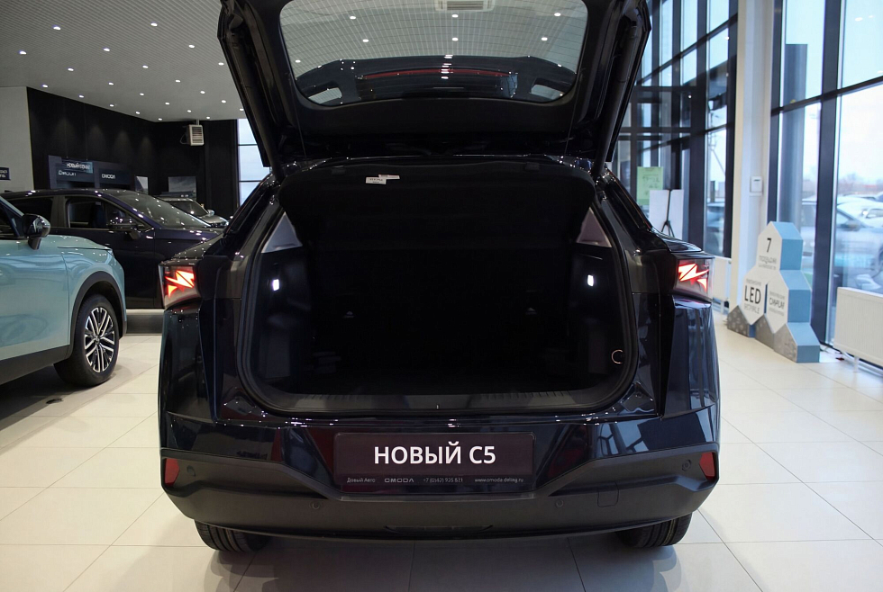 Omoda C5 , черный