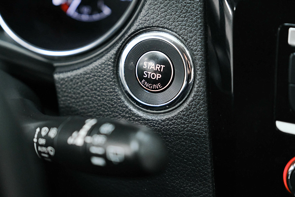 Nissan X-Trail, 2017 года, пробег 107000 км