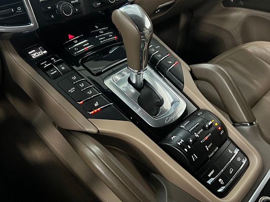 Porsche Cayenne, 2013 года, пробег 273288 км