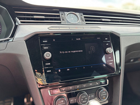 Volkswagen Passat, 2019 года, пробег 241690 км